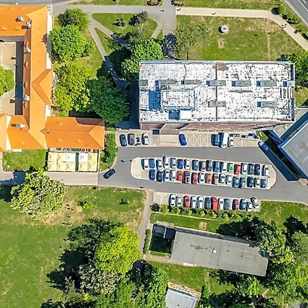 A Studia Zamecky Park * Litvínov